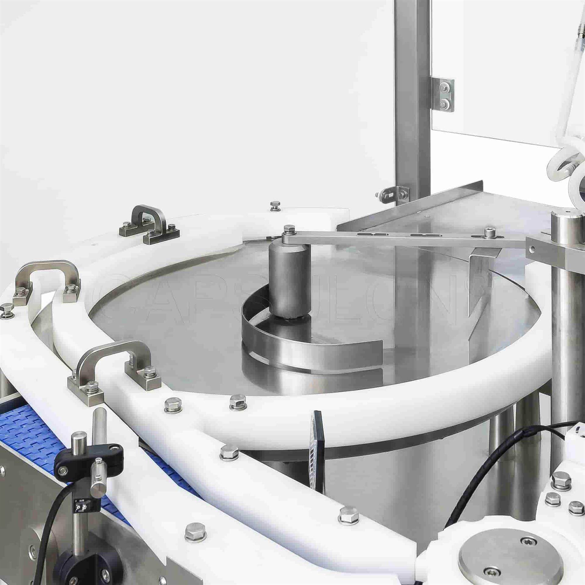 bottle feeding mechanism